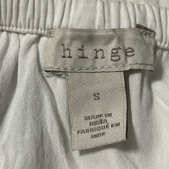 Hinge size small oversized lined embroidered floral tunic top . Scoop neck. 🌸 - Picture 7 of 9